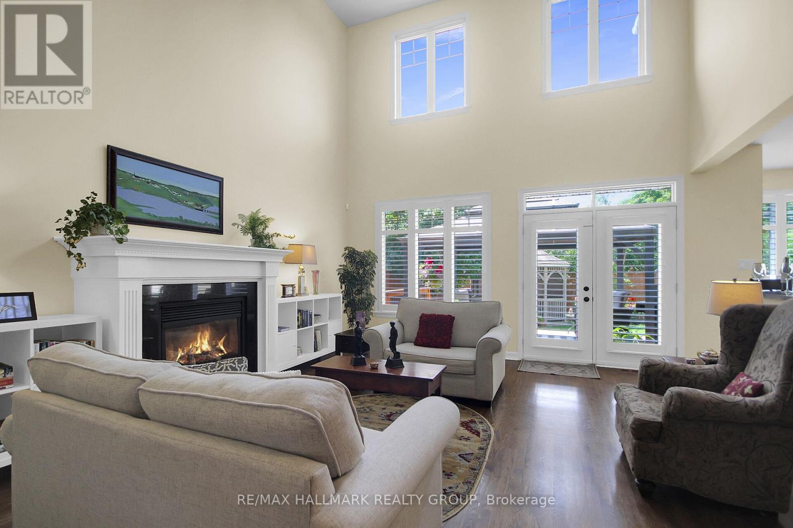 30 Oakbriar Crescent, Ottawa, Ontario  K2J 5G1 - Photo 9 - X12440817