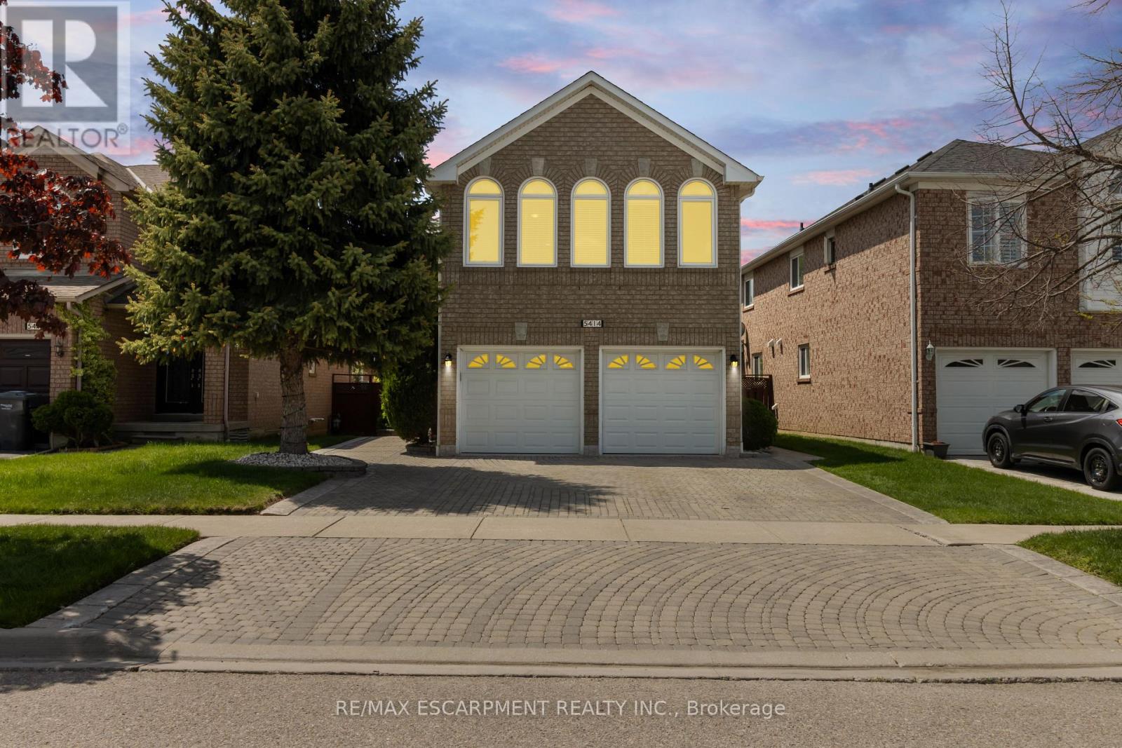 5414 Kinglet Avenue, Mississauga (East Credit), Ontario  L5V 2C8 - Photo 1 - W12440689