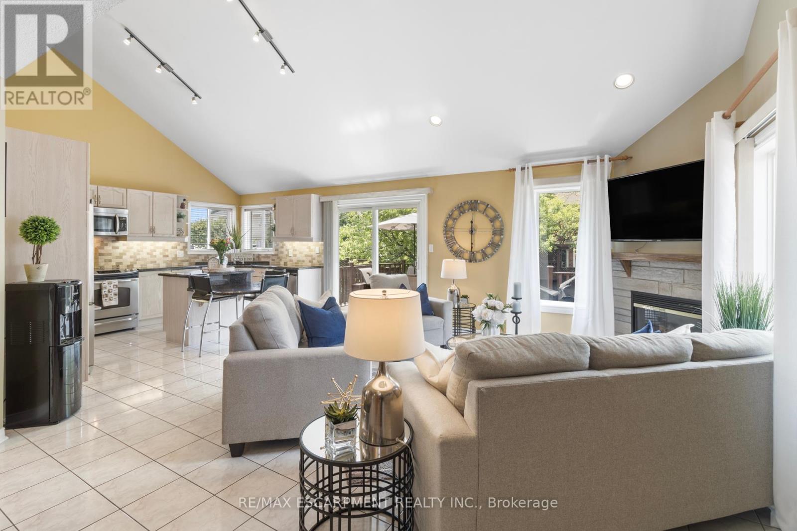 5414 Kinglet Avenue, Mississauga (East Credit), Ontario  L5V 2C8 - Photo 7 - W12440689