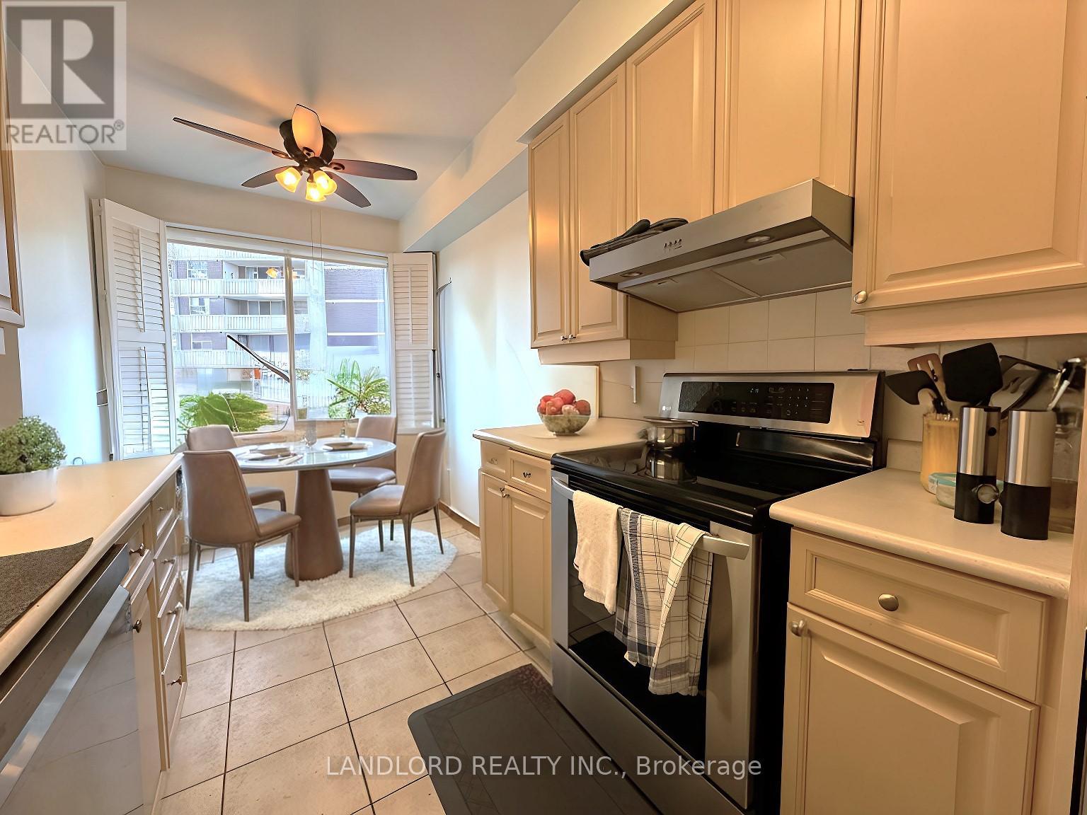 402 - 1 Lomond Drive, Toronto, Ontario  M8X 2Z3 - Photo 1 - W12440694