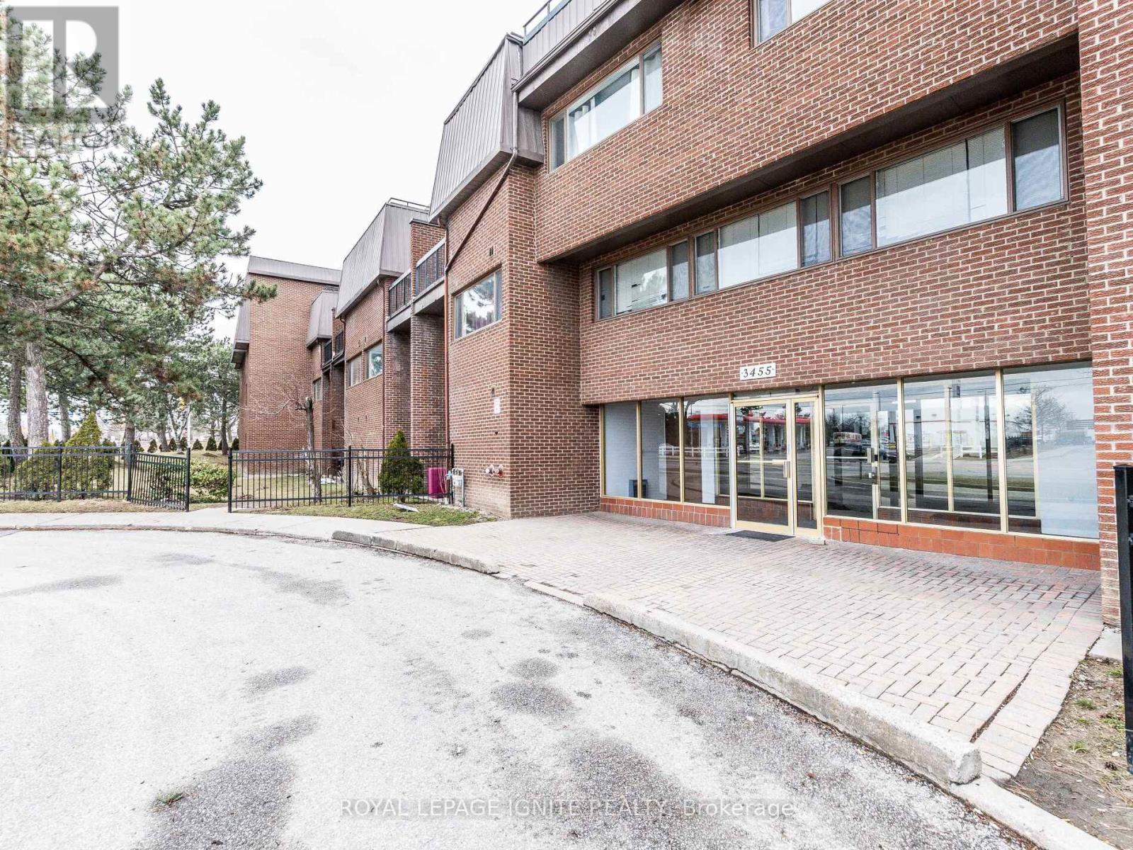 119 - 3455 Morning Star Drive, Mississauga, Ontario  L4T 3T9 - Photo 1 - W12440699