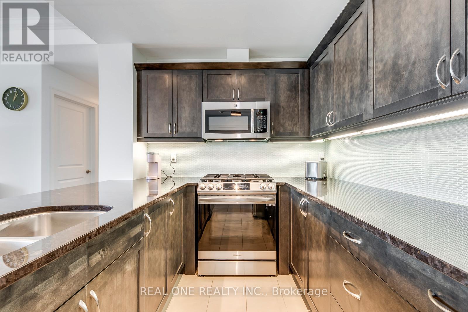 1205 - 360 Pearl Street, Burlington, Ontario  L7R 1E1 - Photo 11 - W12440715