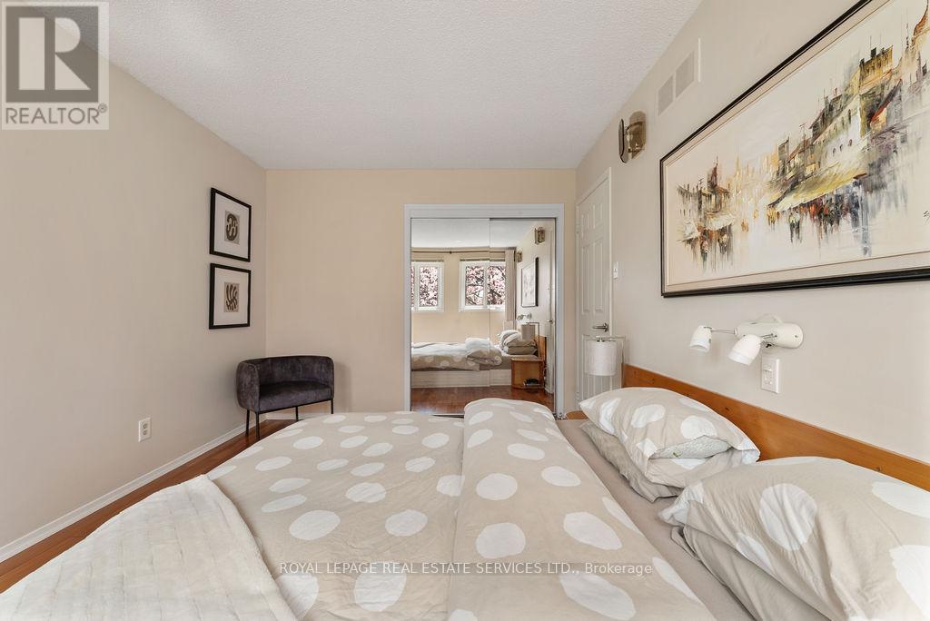 161 Riverview Street, Oakville (Br Bronte), Ontario  L6L 5S2 - Photo 15 - W12440723