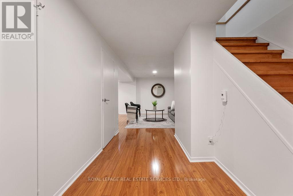 161 Riverview Street, Oakville (Br Bronte), Ontario  L6L 5S2 - Photo 22 - W12440723