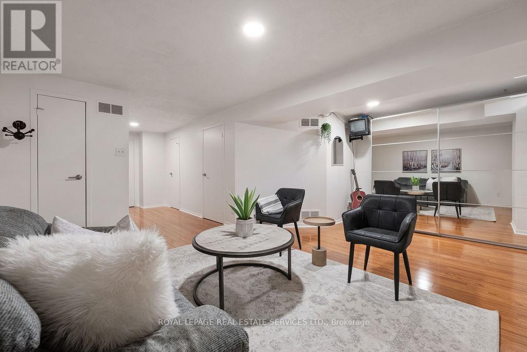 161 Riverview Street, Oakville (Br Bronte), Ontario  L6L 5S2 - Photo 25 - W12440723