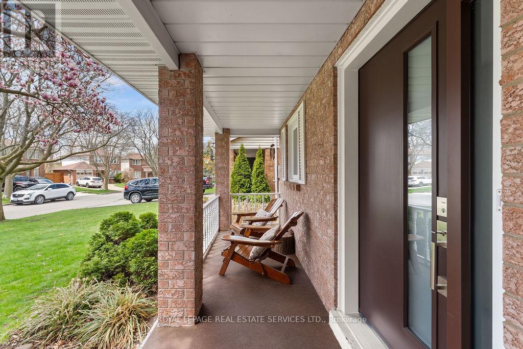 161 Riverview Street, Oakville (Br Bronte), Ontario  L6L 5S2 - Photo 34 - W12440723