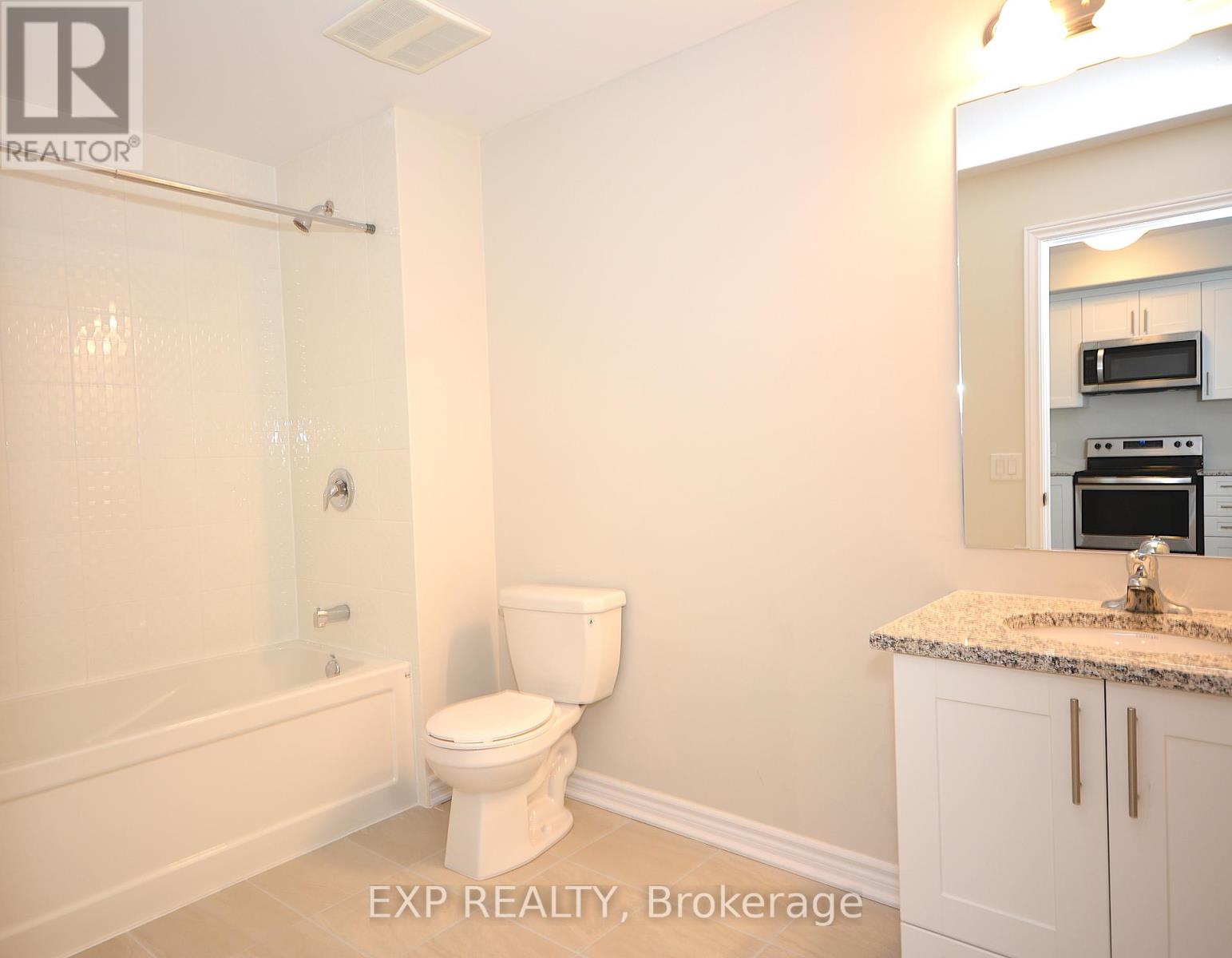 316 - 150 Oak Park Boulevard, Oakville, Ontario  L6H 0E7 - Photo 4 - W12440739