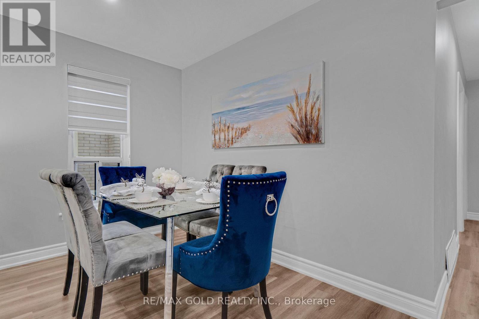 6 Midhurst Drive, Toronto, Ontario  M9V 1Z7 - Photo 14 - W12440755