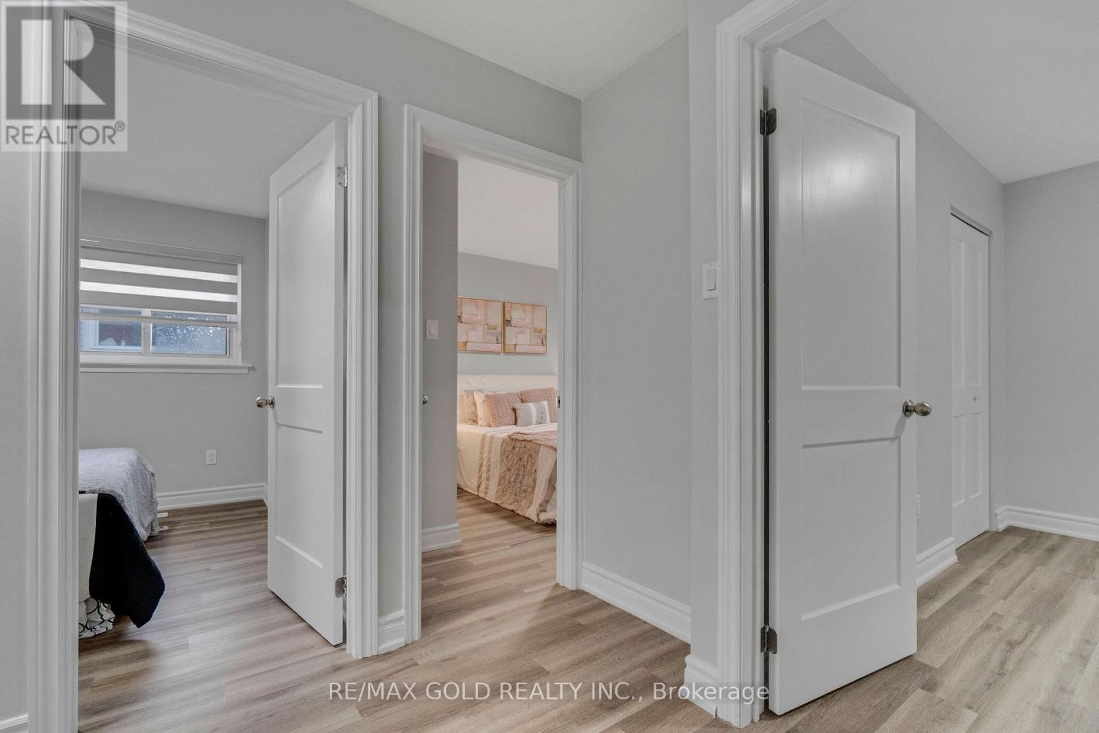 6 Midhurst Drive, Toronto, Ontario  M9V 1Z7 - Photo 19 - W12440755