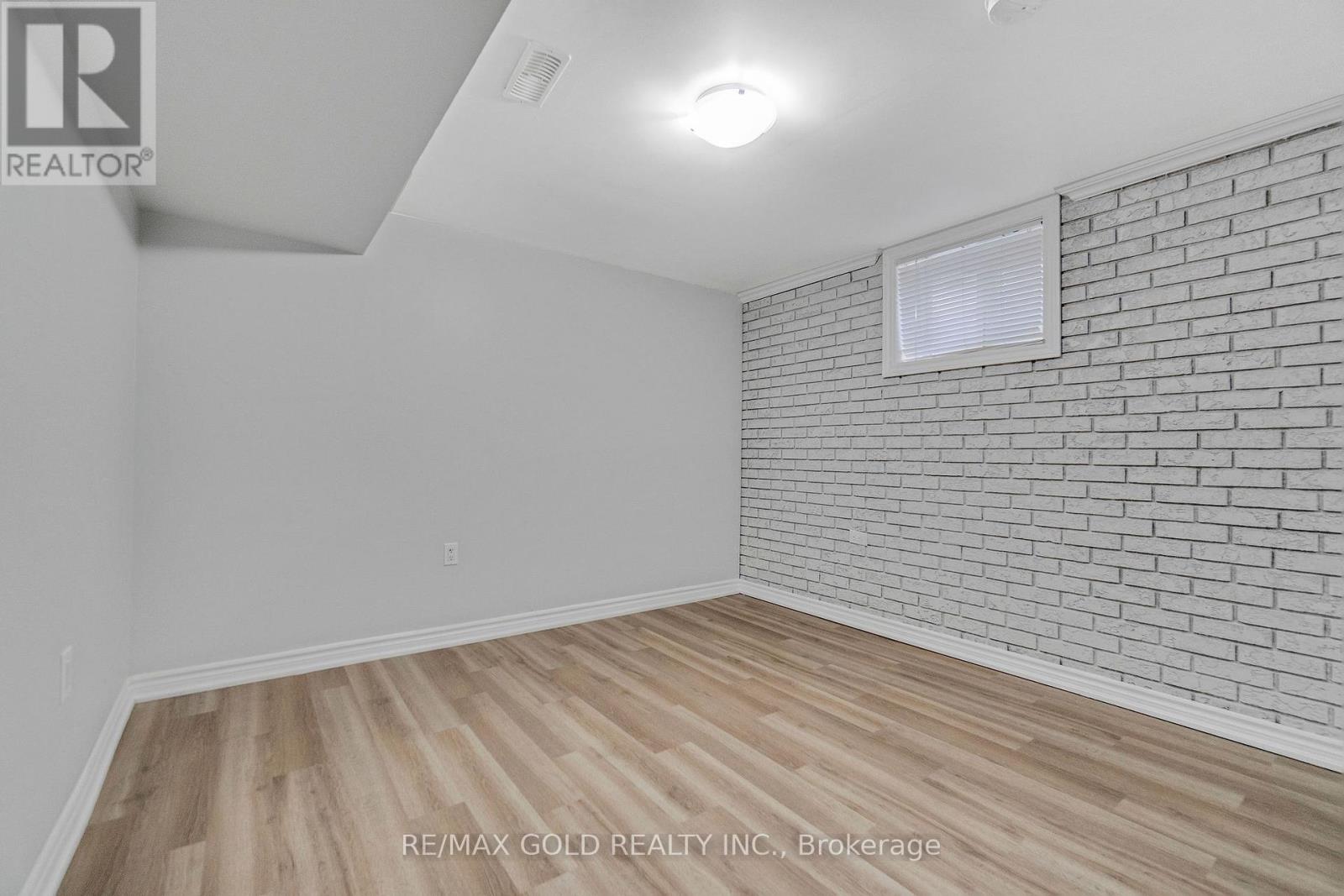 6 Midhurst Drive, Toronto, Ontario  M9V 1Z7 - Photo 39 - W12440755