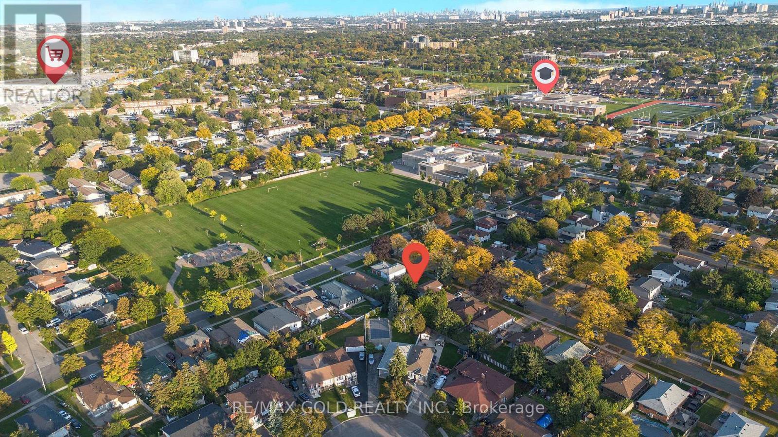 6 Midhurst Drive, Toronto, Ontario  M9V 1Z7 - Photo 4 - W12440755