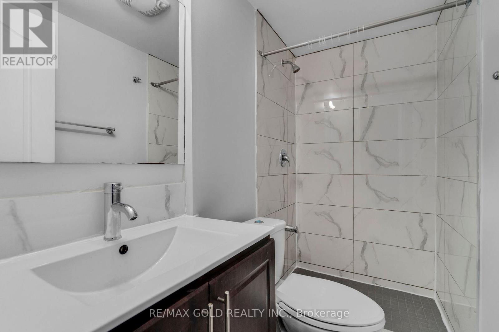 6 Midhurst Drive, Toronto, Ontario  M9V 1Z7 - Photo 43 - W12440755
