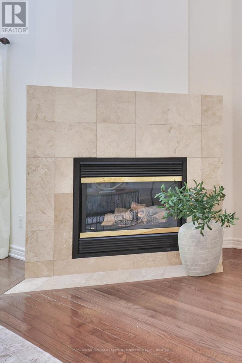 27 - 2165 Stavebank Road, Mississauga (Cooksville), Ontario  L5C 1T3 - Photo 13 - W12440759
