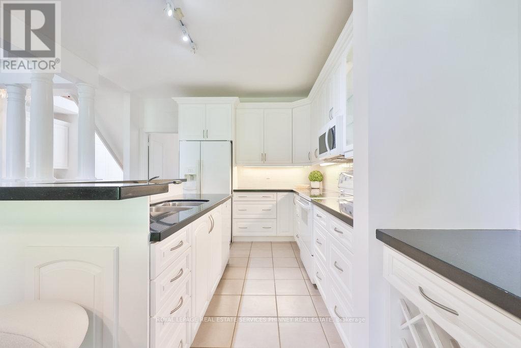 27 - 2165 Stavebank Road, Mississauga (Cooksville), Ontario  L5C 1T3 - Photo 17 - W12440759