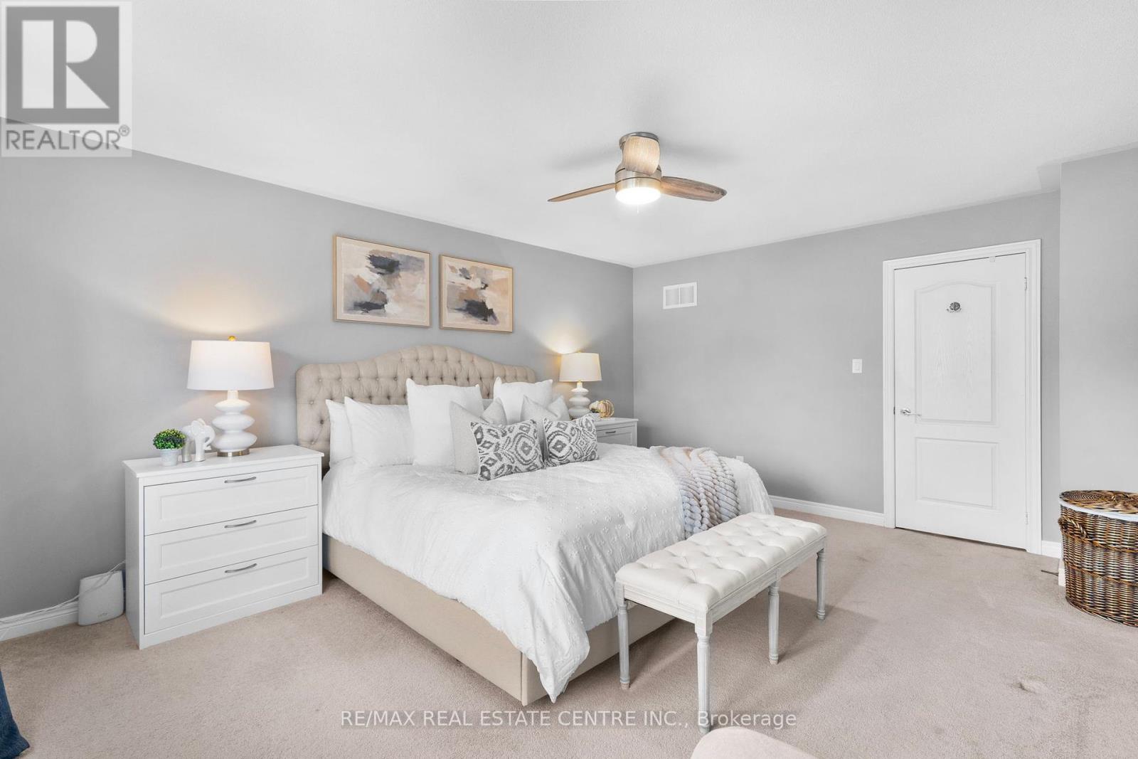 160 Mccready Drive, Milton (Sc Scott), Ontario  L9T 0V2 - Photo 24 - W12440761