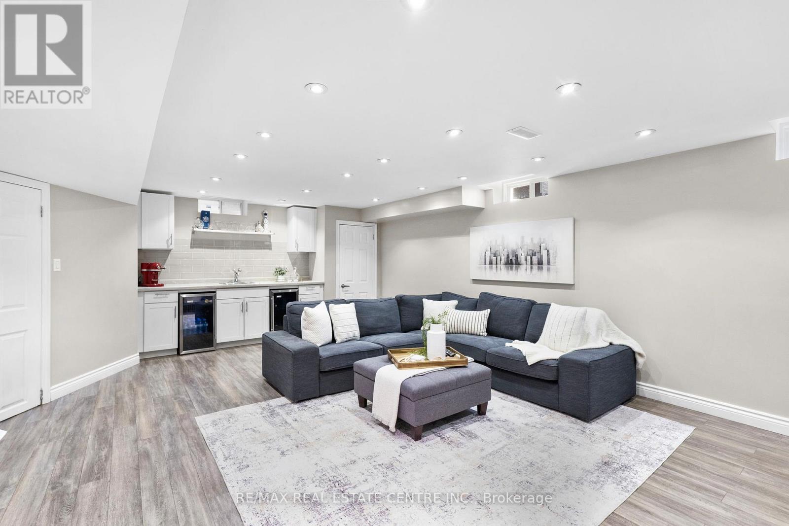 160 Mccready Drive, Milton (Sc Scott), Ontario  L9T 0V2 - Photo 42 - W12440761