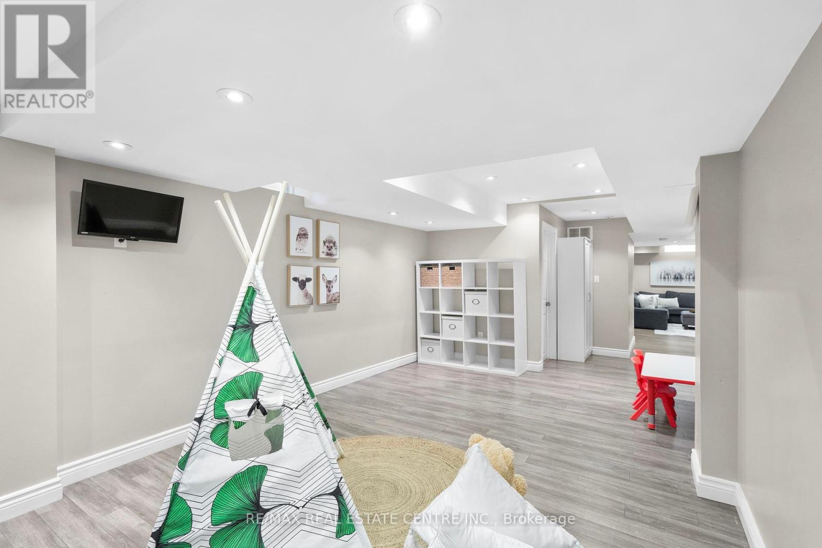 160 Mccready Drive, Milton (Sc Scott), Ontario  L9T 0V2 - Photo 46 - W12440761