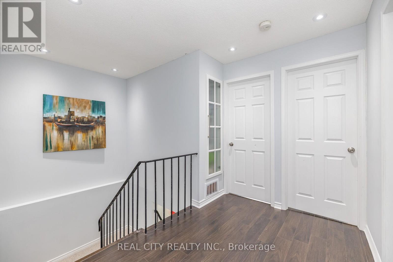 70 Majestic Crescent, Brampton, Ontario  L6S 3N2 - Photo 26 - W12440764