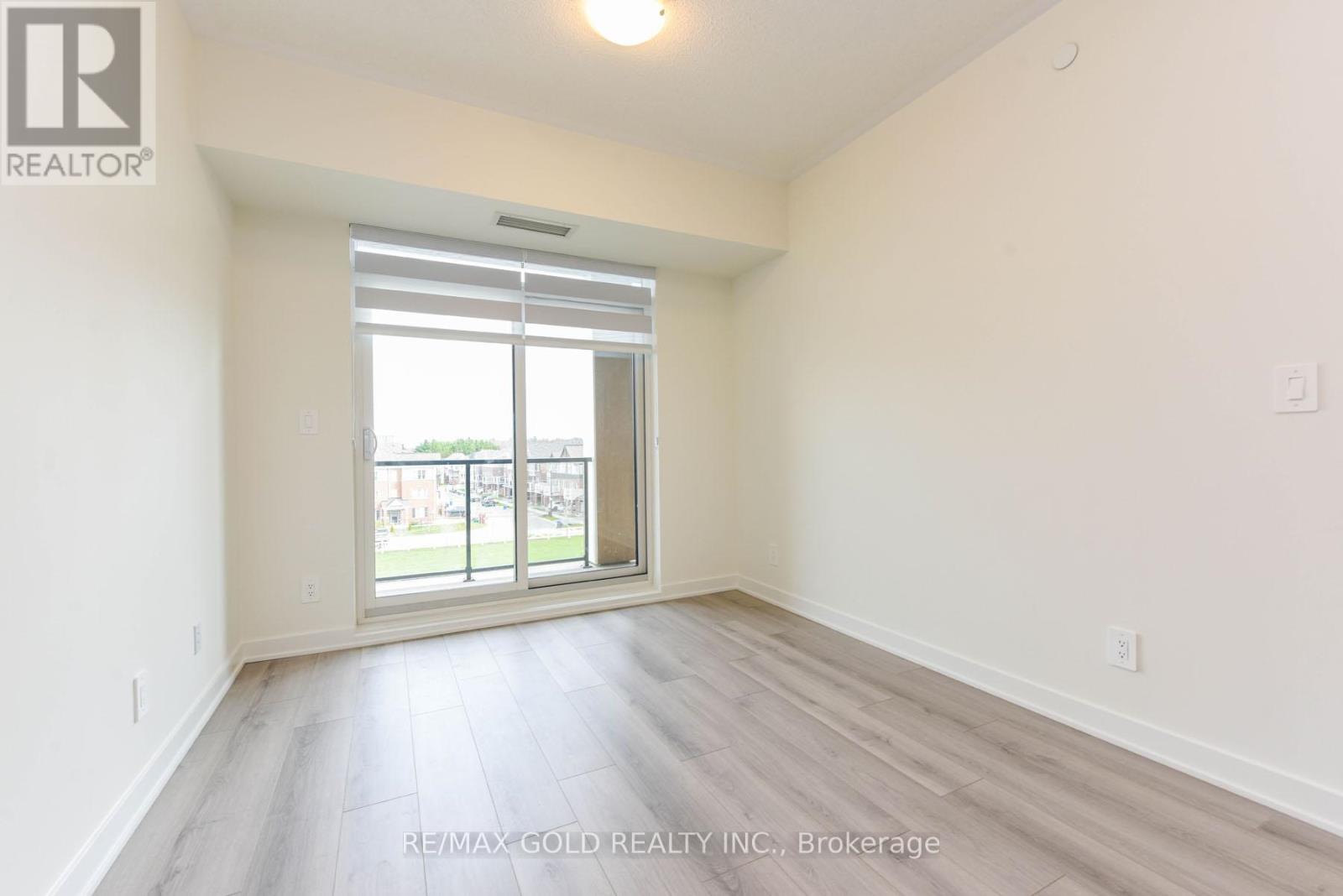 407 - 1440 Clarriage Court, Milton (Fo Ford), Ontario  L9E 1B3 - Photo 13 - W12440770