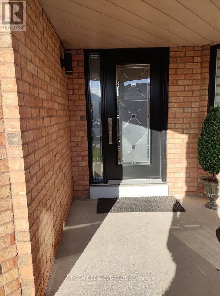 11 Trammell Lane, Brampton, Ontario  L6Y 4J2 - Photo 12 - W12440784