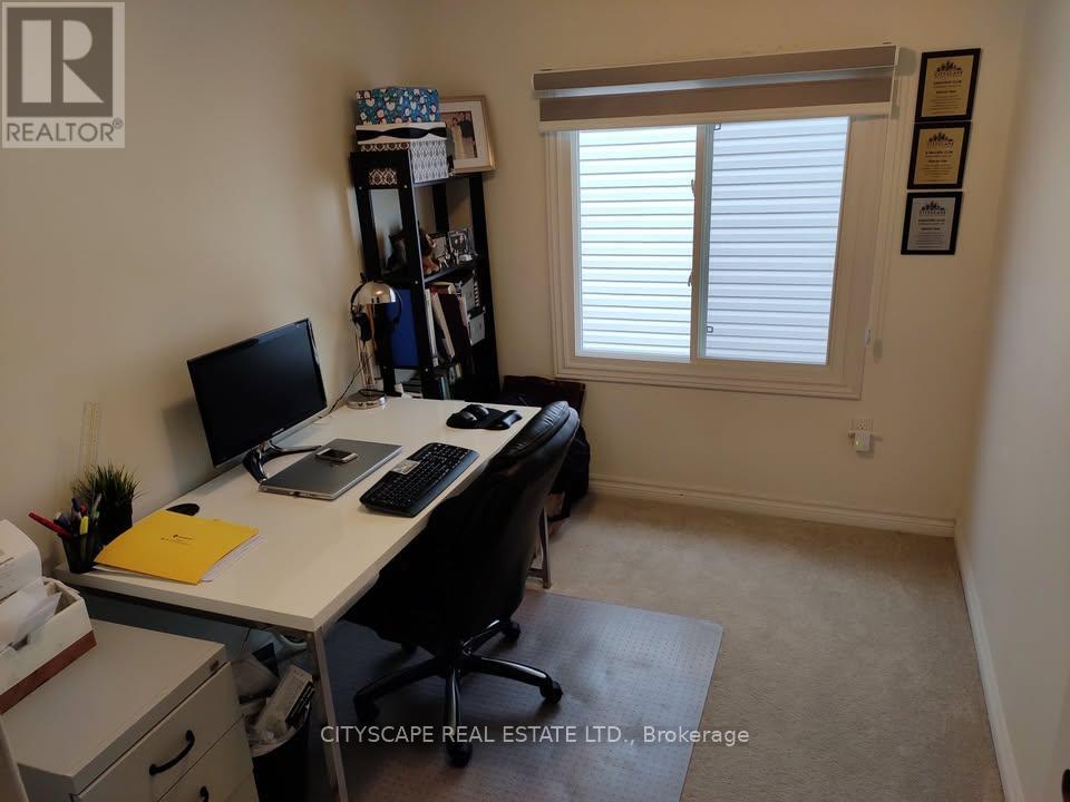 11 Trammell Lane, Brampton, Ontario  L6Y 4J2 - Photo 2 - W12440784