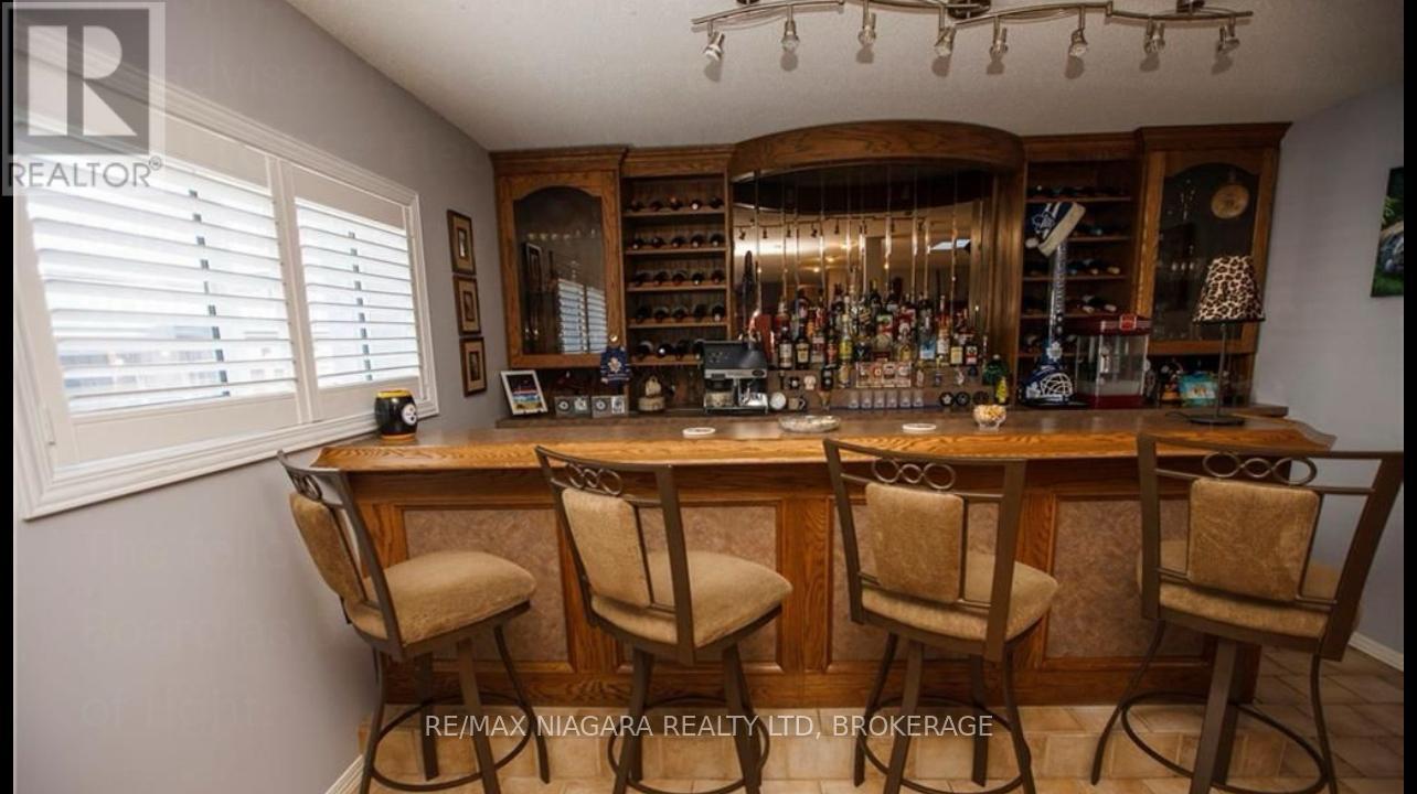4020 Erie Road, Fort Erie (Crystal Beach), Ontario  L0S 1B0 - Photo 15 - X12440834