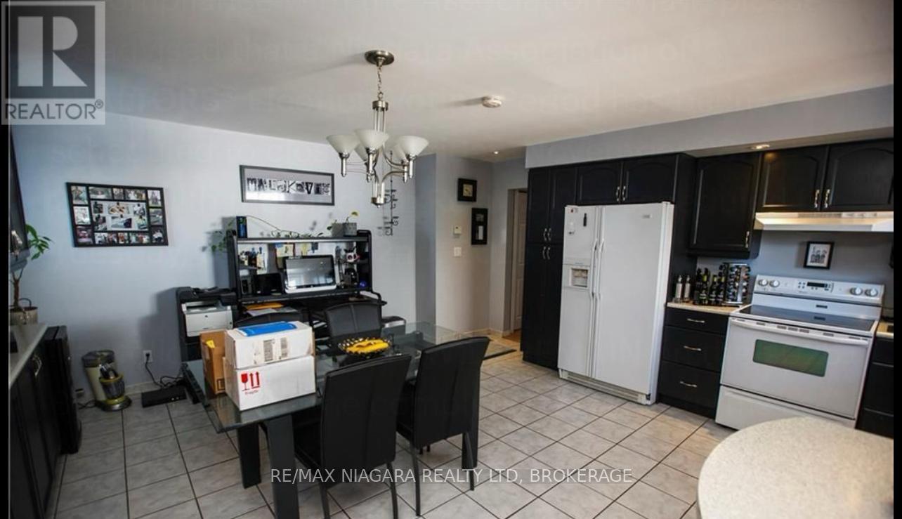4020 Erie Road, Fort Erie (Crystal Beach), Ontario  L0S 1B0 - Photo 18 - X12440834