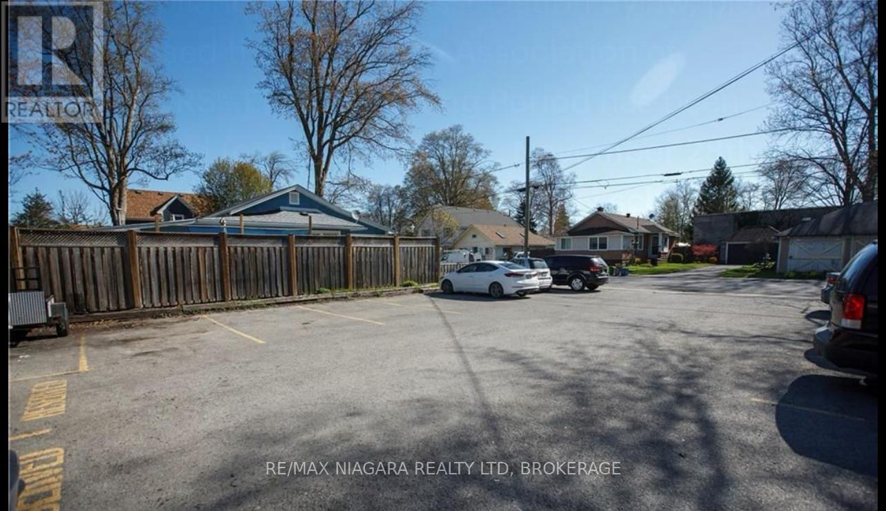4020 Erie Road, Fort Erie (Crystal Beach), Ontario  L0S 1B0 - Photo 4 - X12440834