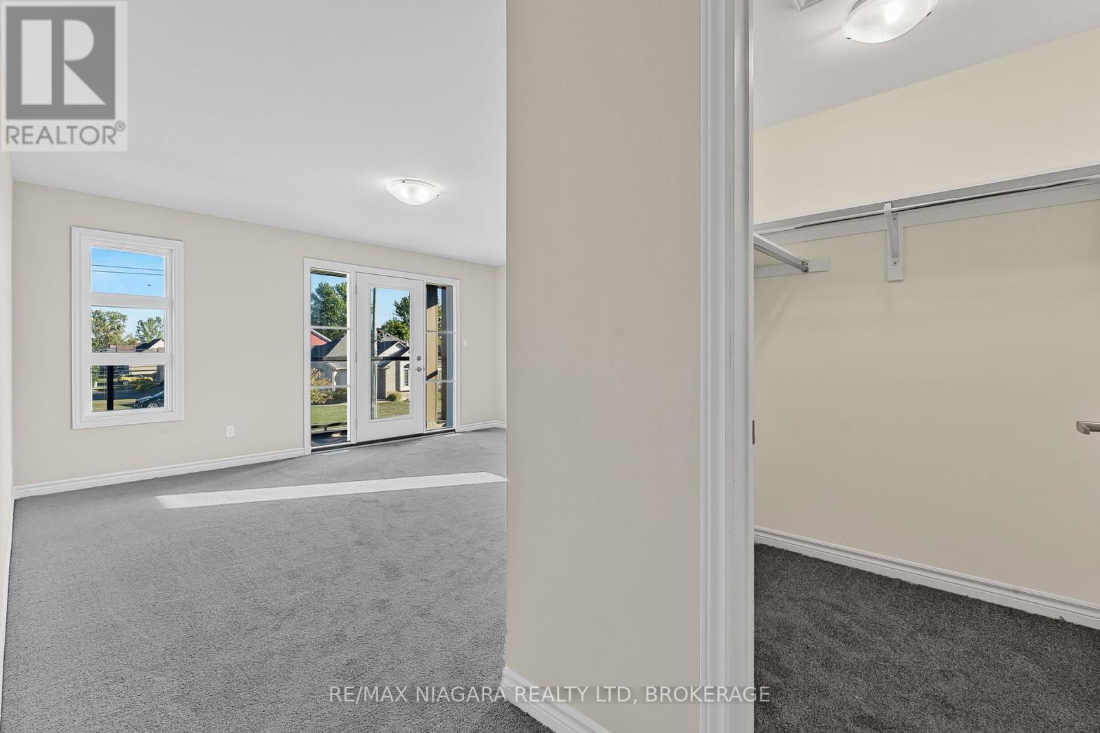 3219 Dominion Road, Fort Erie (Ridgeway), Ontario  L0S 1N0 - Photo 21 - X12440854