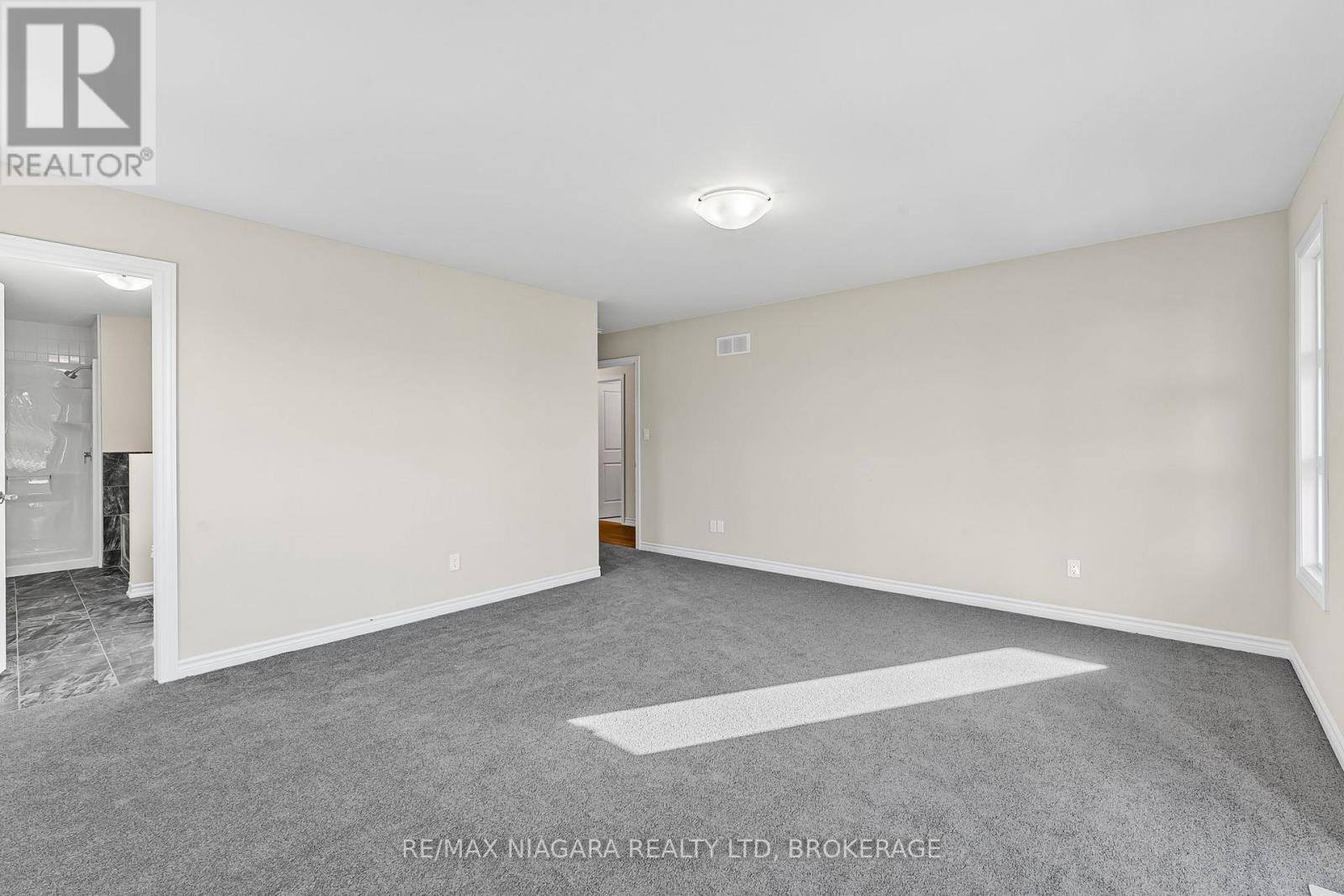 3219 Dominion Road, Fort Erie (Ridgeway), Ontario  L0S 1N0 - Photo 22 - X12440854