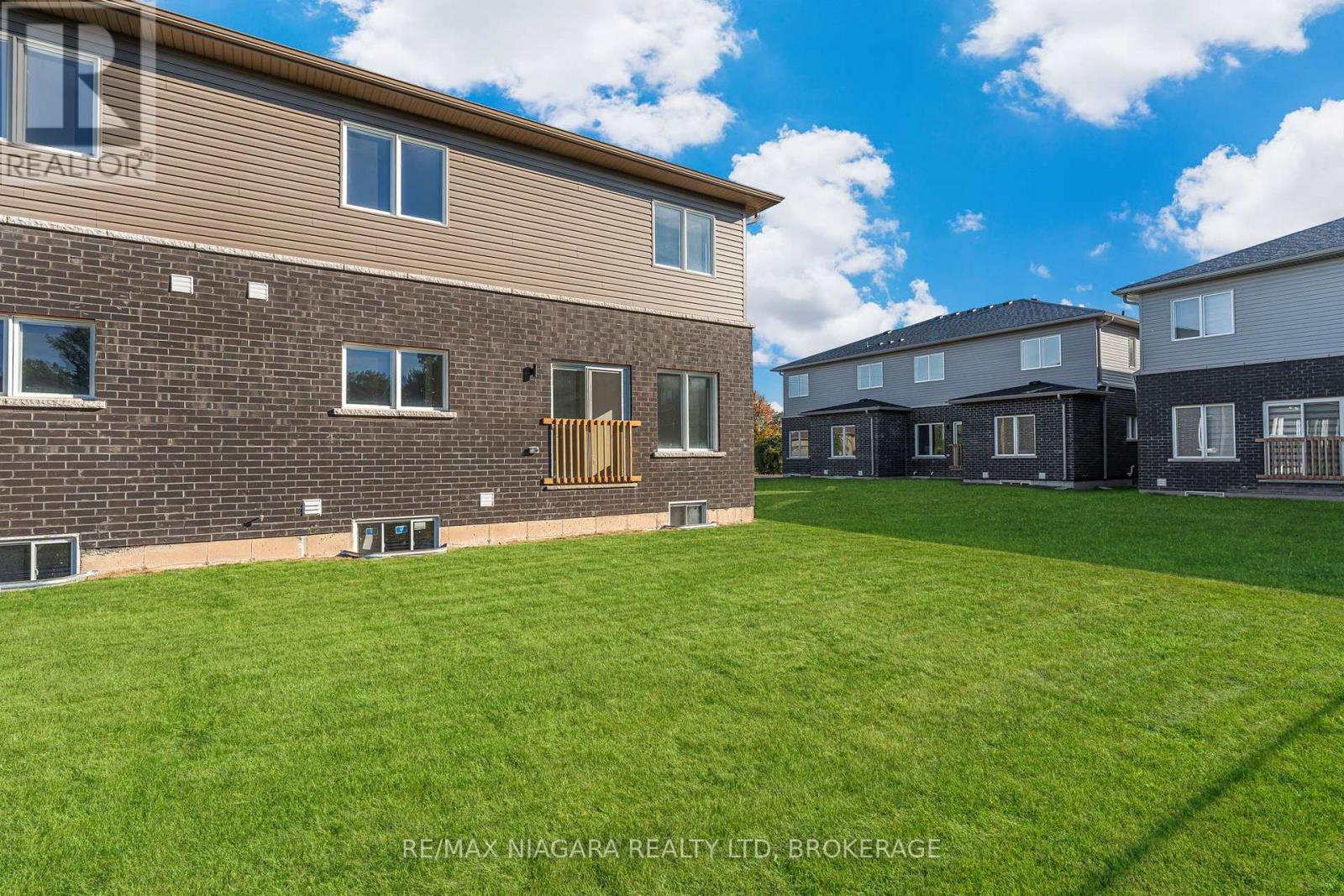 3219 Dominion Road, Fort Erie (Ridgeway), Ontario  L0S 1N0 - Photo 42 - X12440854