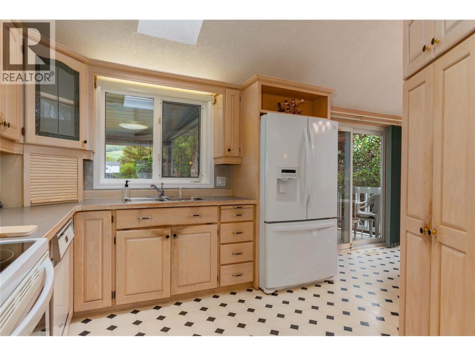 2718 Fir Drive, South Slocan, British Columbia  V0G 2G1 - Photo 21 - 10364491