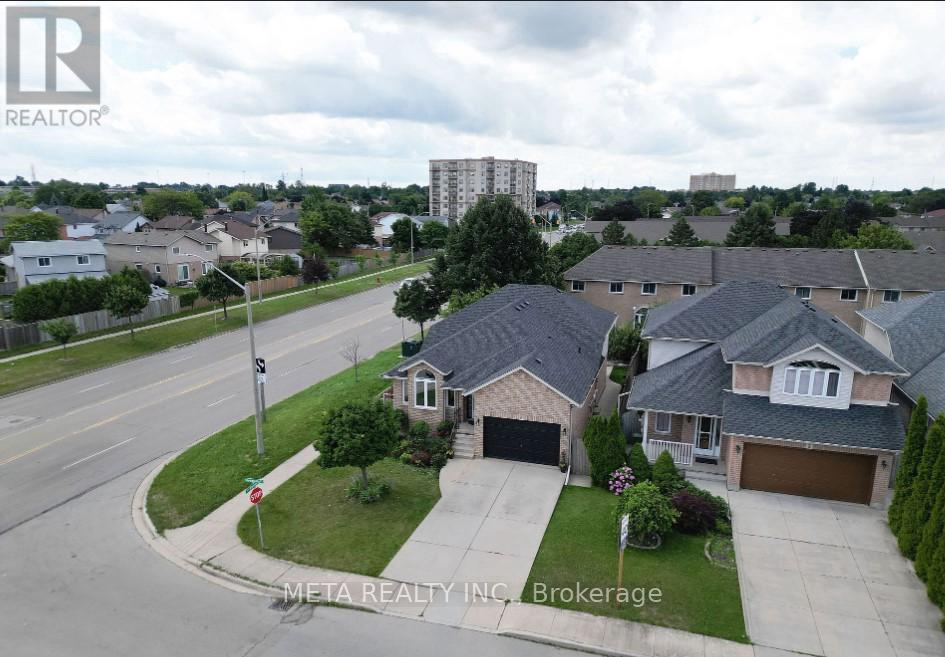 1 Resolute (Basement) Drive, Hamilton, Ontario  L9A 5J6 - Photo 16 - X12440775