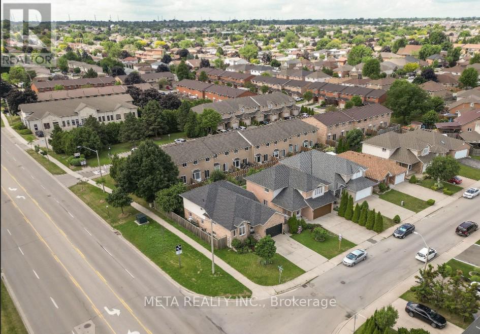 1 Resolute (Basement) Drive, Hamilton, Ontario  L9A 5J6 - Photo 17 - X12440775