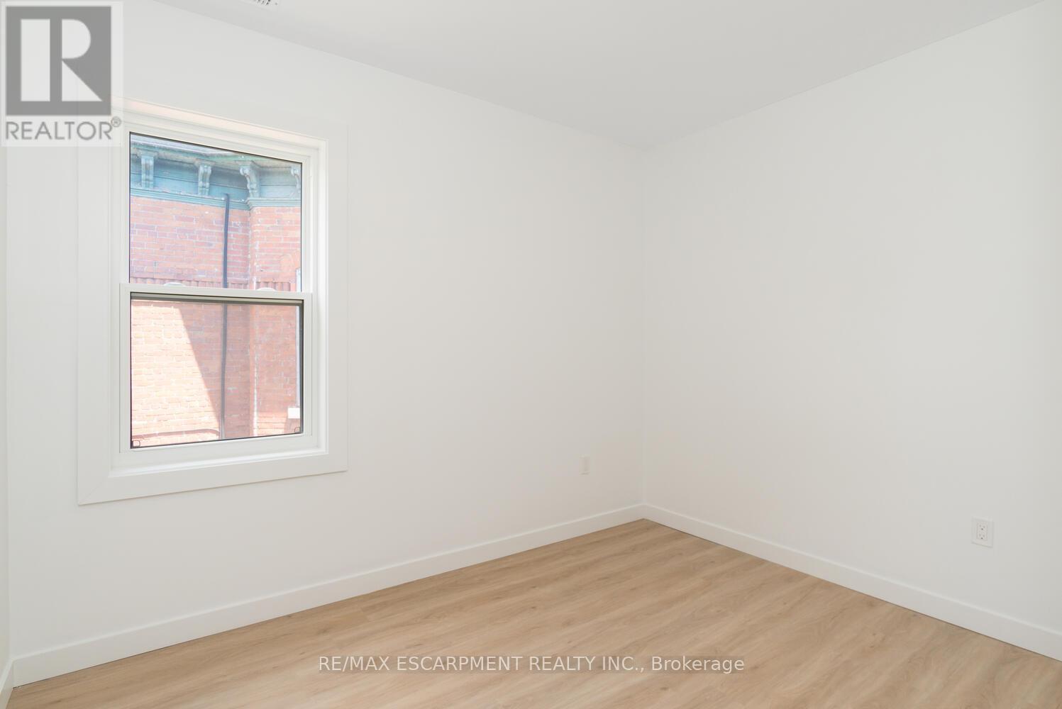 6 - 127 Victoria Avenue S, Hamilton, Ontario  L8N 2S9 - Photo 23 - X12440783