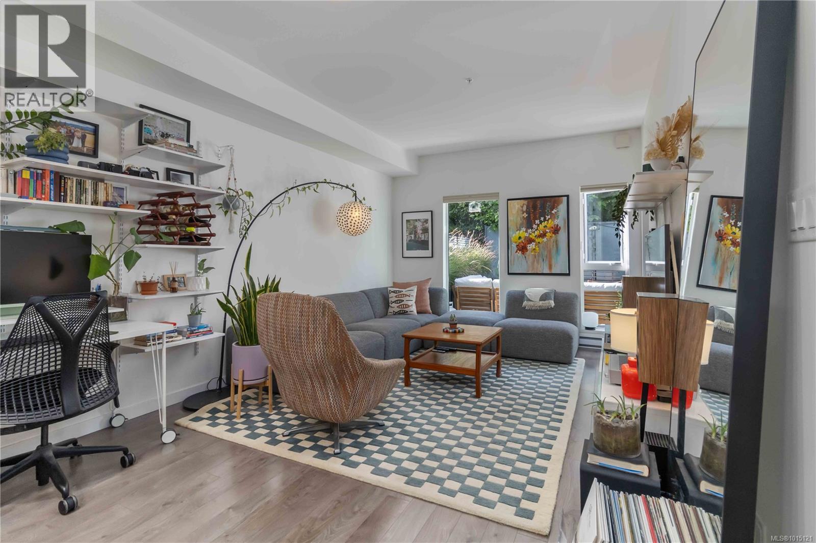 217 767 Tyee Rd, Victoria, British Columbia  V9A 0G5 - Photo 16 - 1015121