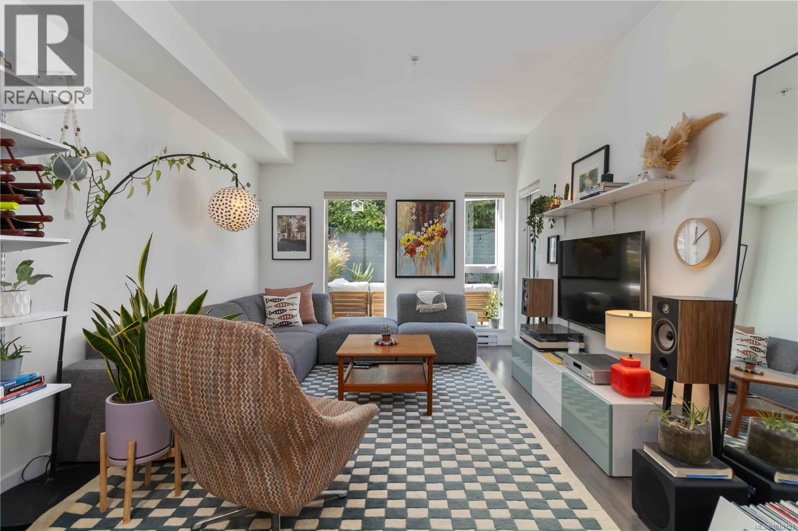 217 767 Tyee Rd, Victoria, British Columbia  V9A 0G5 - Photo 12 - 1015121