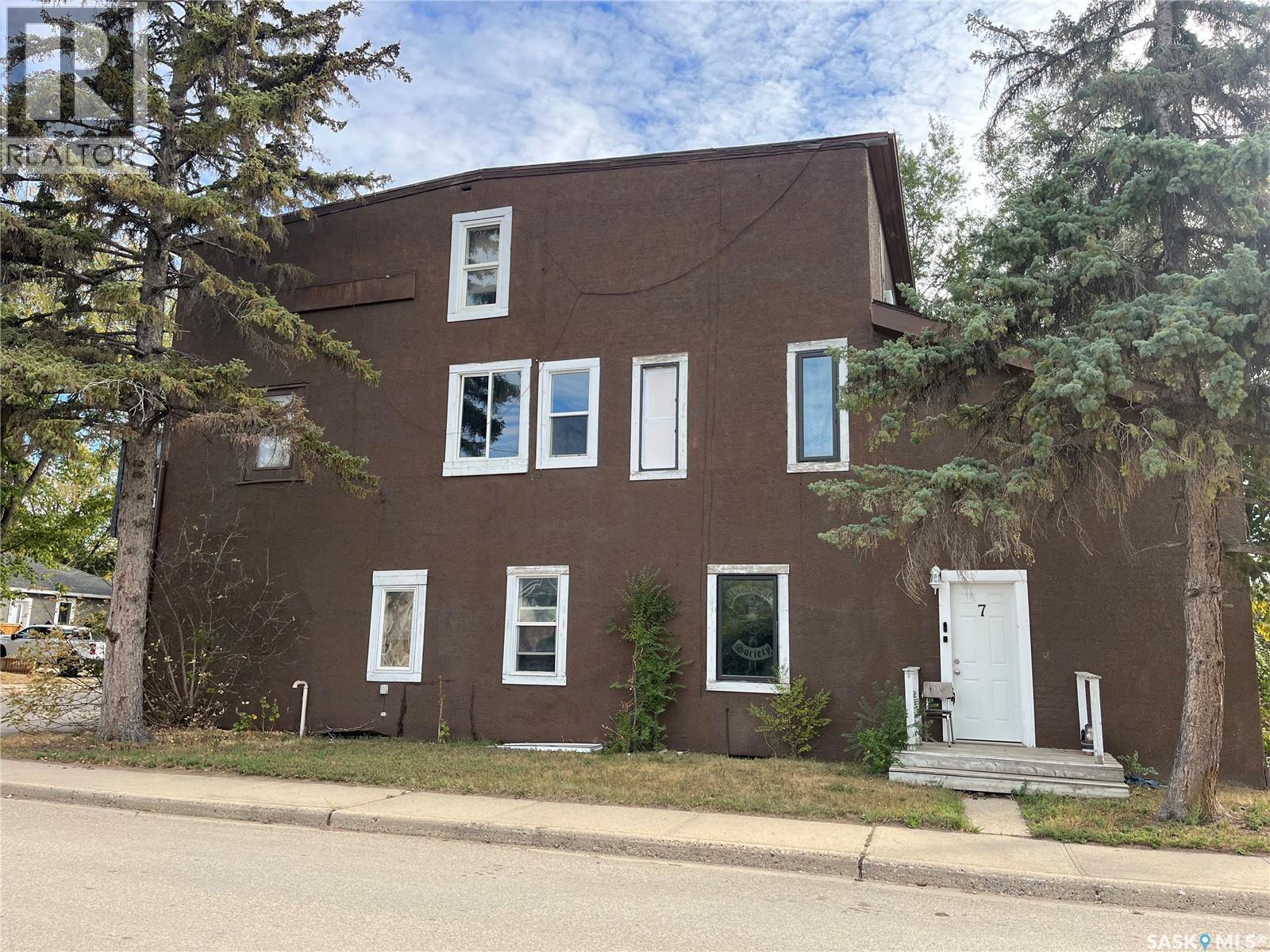 575 Athabasca Street W, Moose Jaw, Saskatchewan  S6H 2C5 - Photo 2 - SK019855
