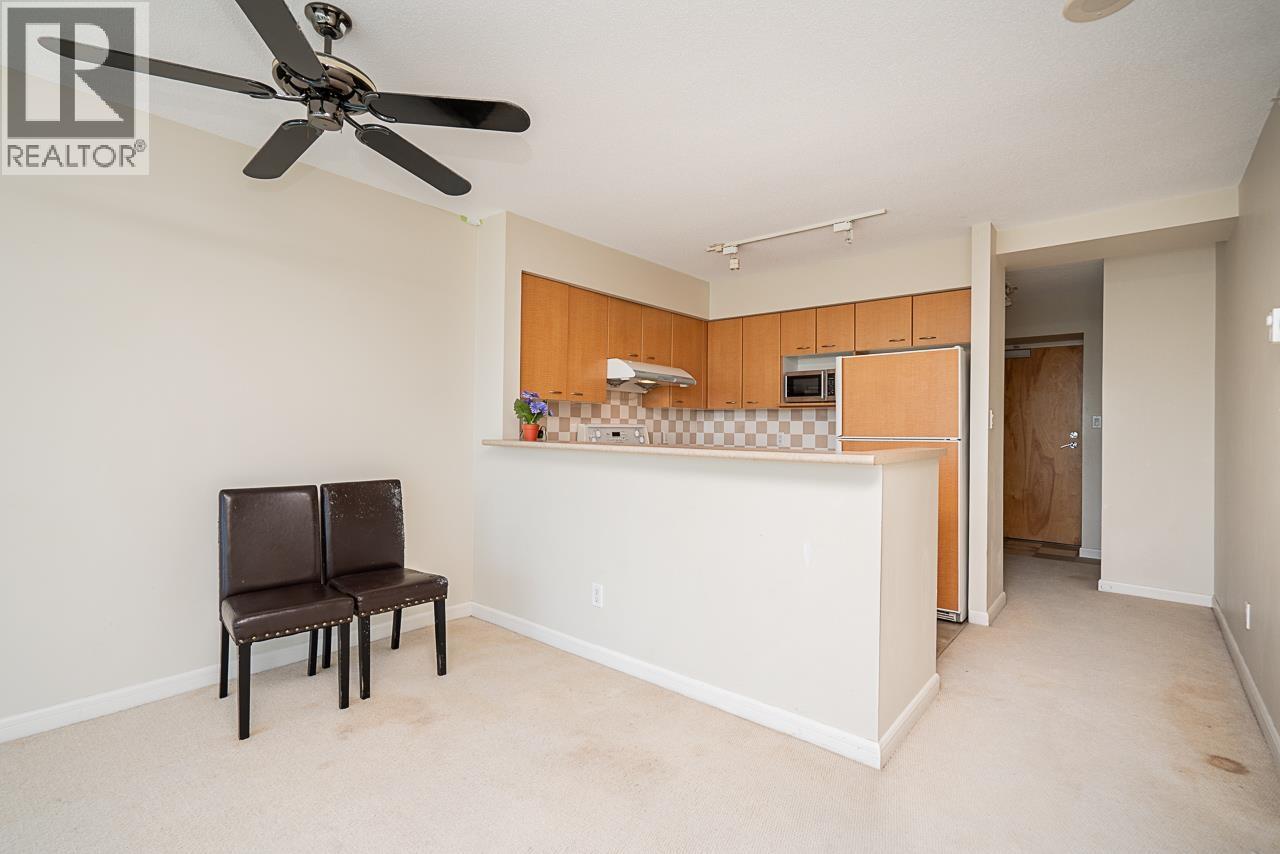 1702 6088 Willingdon Avenue, Burnaby, British Columbia  V5H 4V2 - Photo 11 - R3054115
