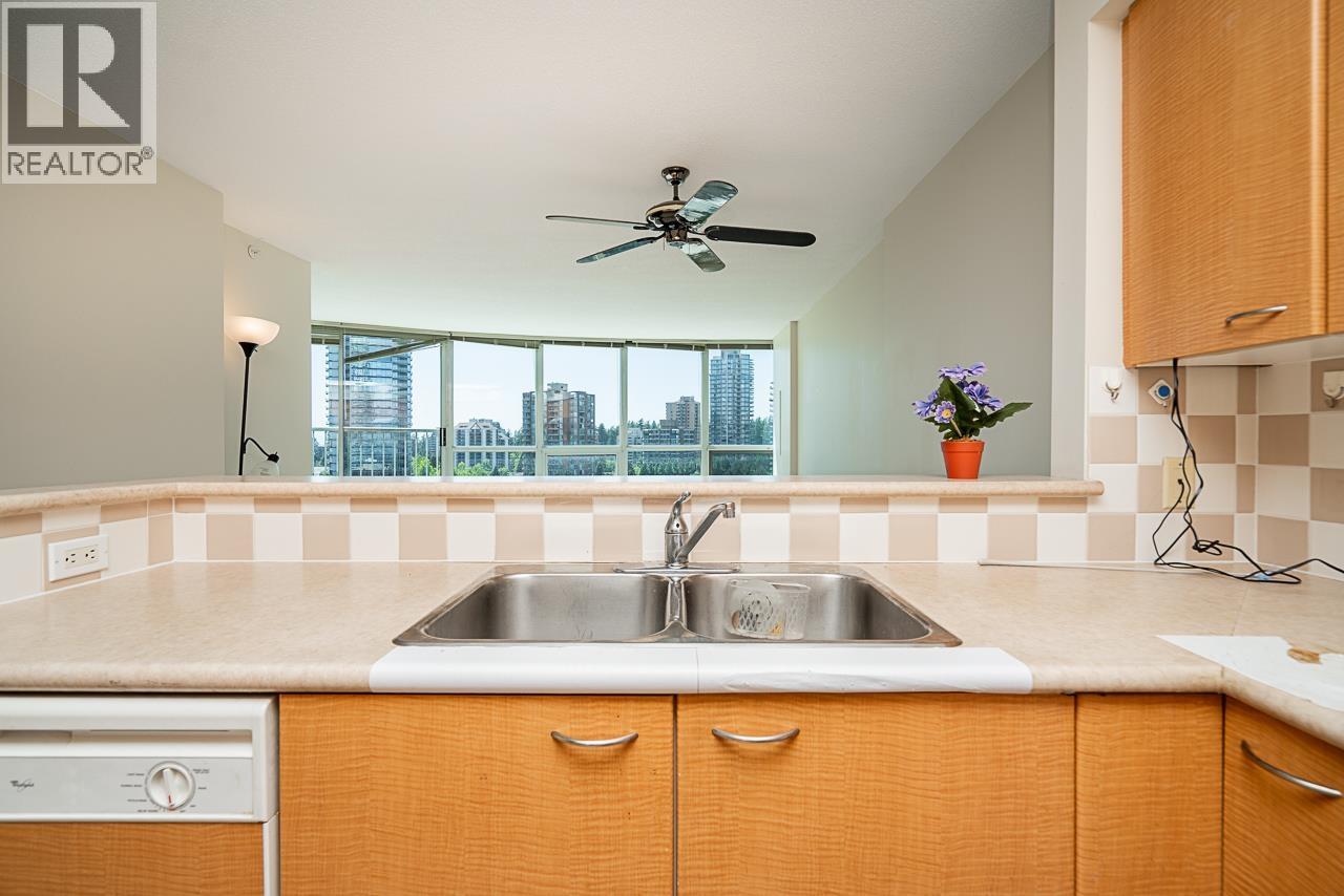 1702 6088 Willingdon Avenue, Burnaby, British Columbia  V5H 4V2 - Photo 8 - R3054115