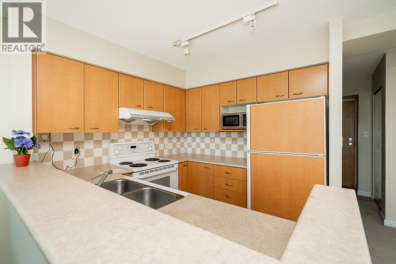 1702 6088 Willingdon Avenue, Burnaby, British Columbia  V5H 4V2 - Photo 9 - R3054115