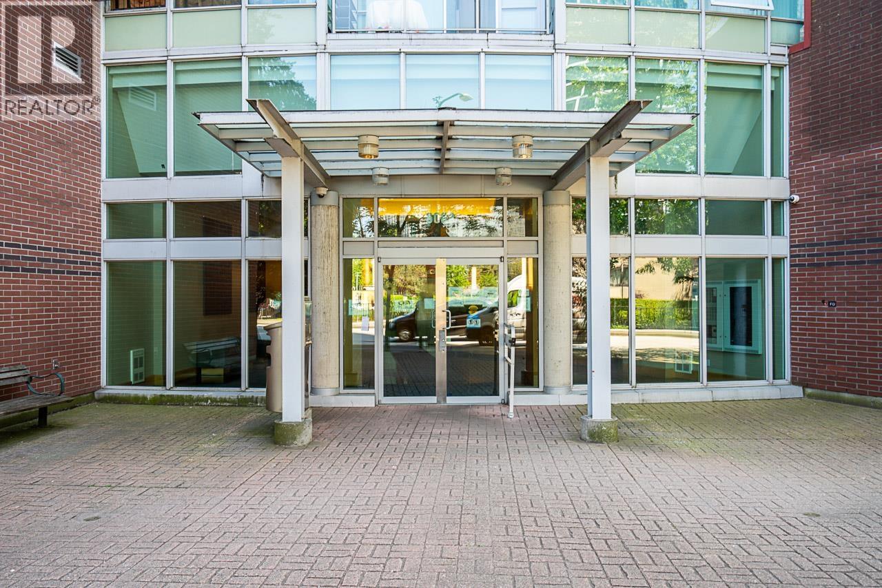 1702 6088 Willingdon Avenue, Burnaby, British Columbia  V5H 4V2 - Photo 4 - R3054115