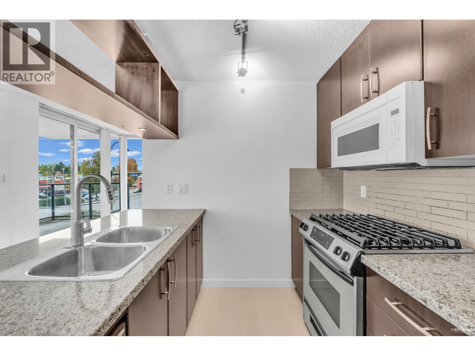 301 5028 Kwantlen Street, Richmond, British Columbia  V6X 4K2 - Photo 11 - R3054130