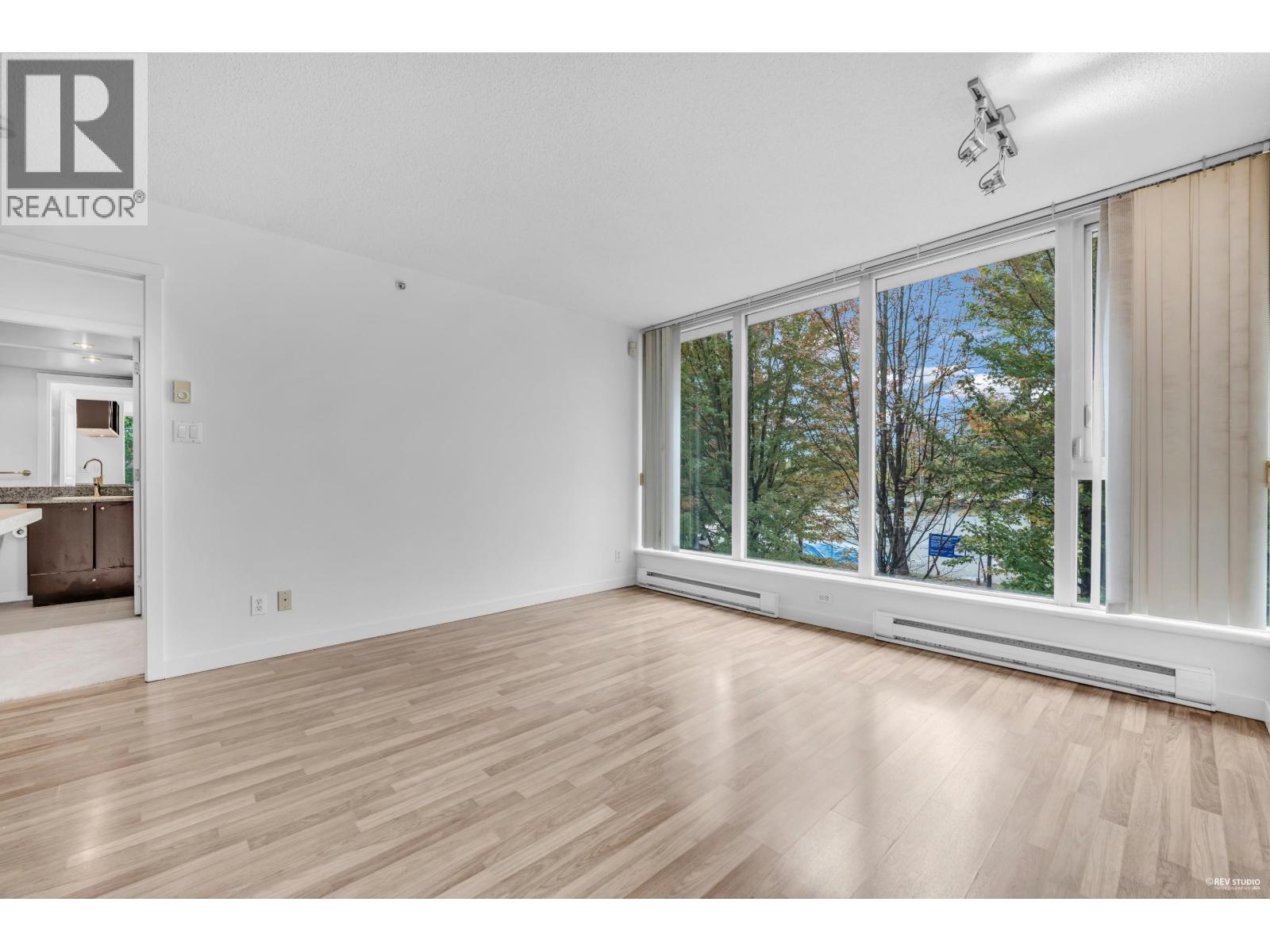 301 5028 Kwantlen Street, Richmond, British Columbia  V6X 4K2 - Photo 4 - R3054130