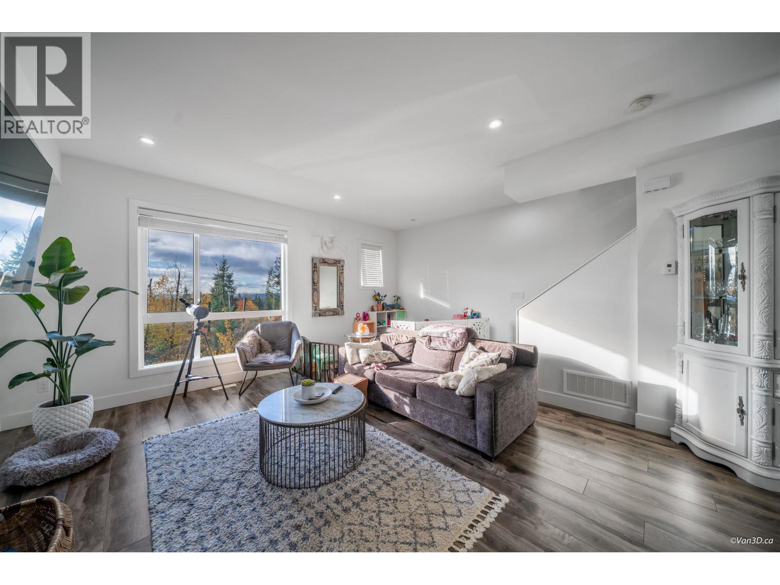 102 3423 Roxton Avenue, Coquitlam, British Columbia  V3B 0G7 - Photo 5 - R3054276