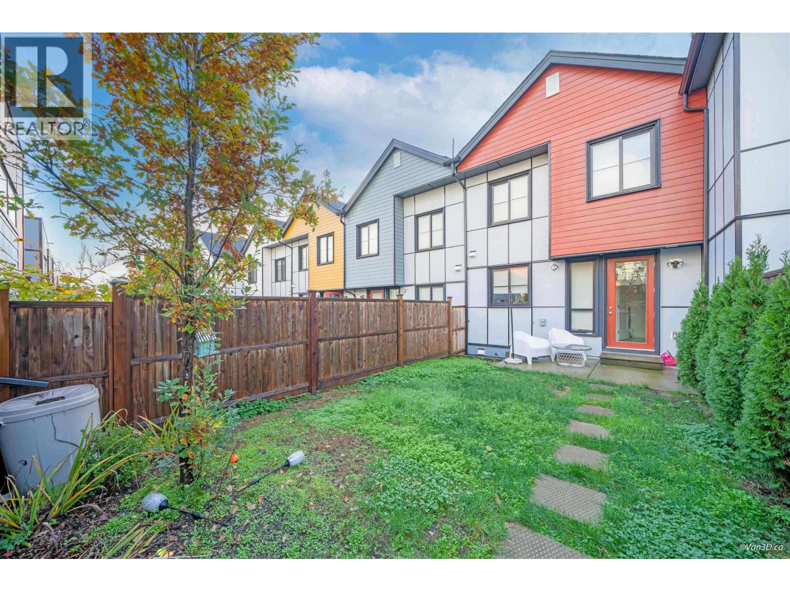 102 3423 Roxton Avenue, Coquitlam, British Columbia  V3B 0G7 - Photo 18 - R3054276