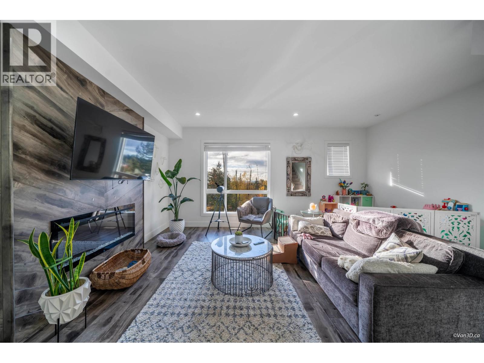 102 3423 Roxton Avenue, Coquitlam, British Columbia  V3B 0G7 - Photo 6 - R3054276