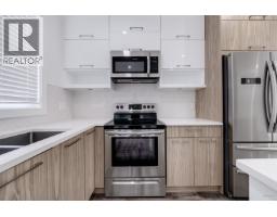 102 3423 ROXTON AVENUE, Coquitlam, British Columbia