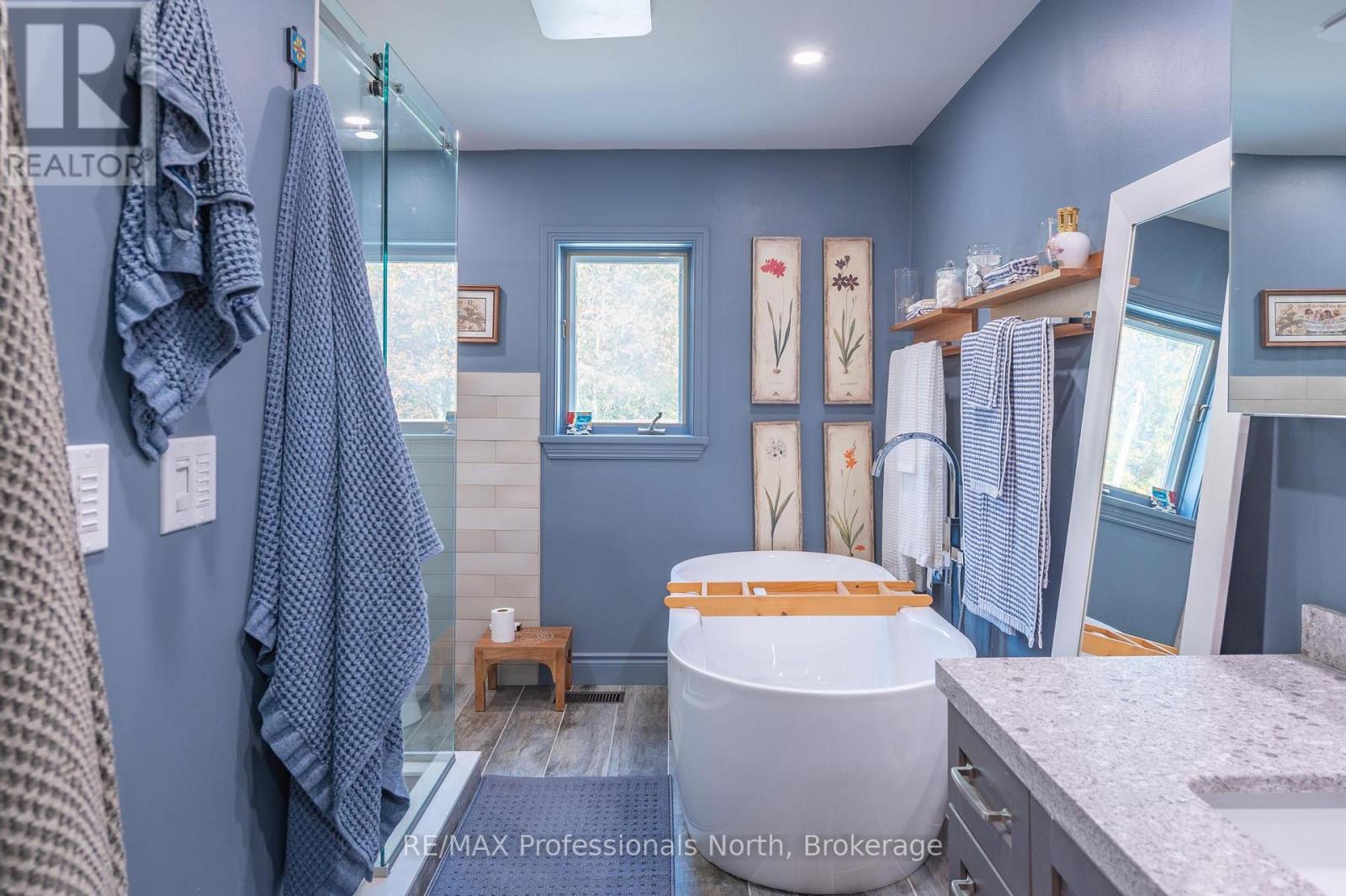 1110 Sedgwick Road, Minden Hills, Ontario  K0M 2K0 - Photo 22 - X12425923