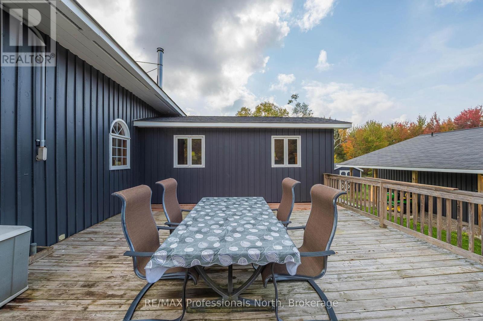 1110 Sedgwick Road, Minden Hills, Ontario  K0M 2K0 - Photo 32 - X12425923